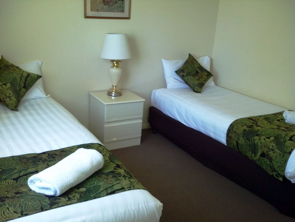 The Palms Motel Chinchilla Luaran gambar